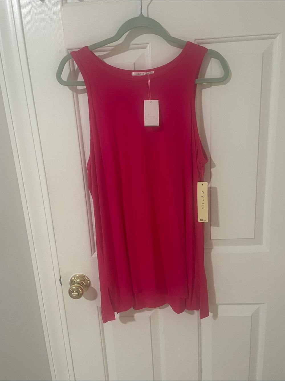 Cyrus tank nwt large hot pink